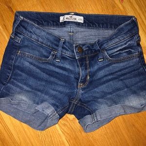 Hollister shorts 00